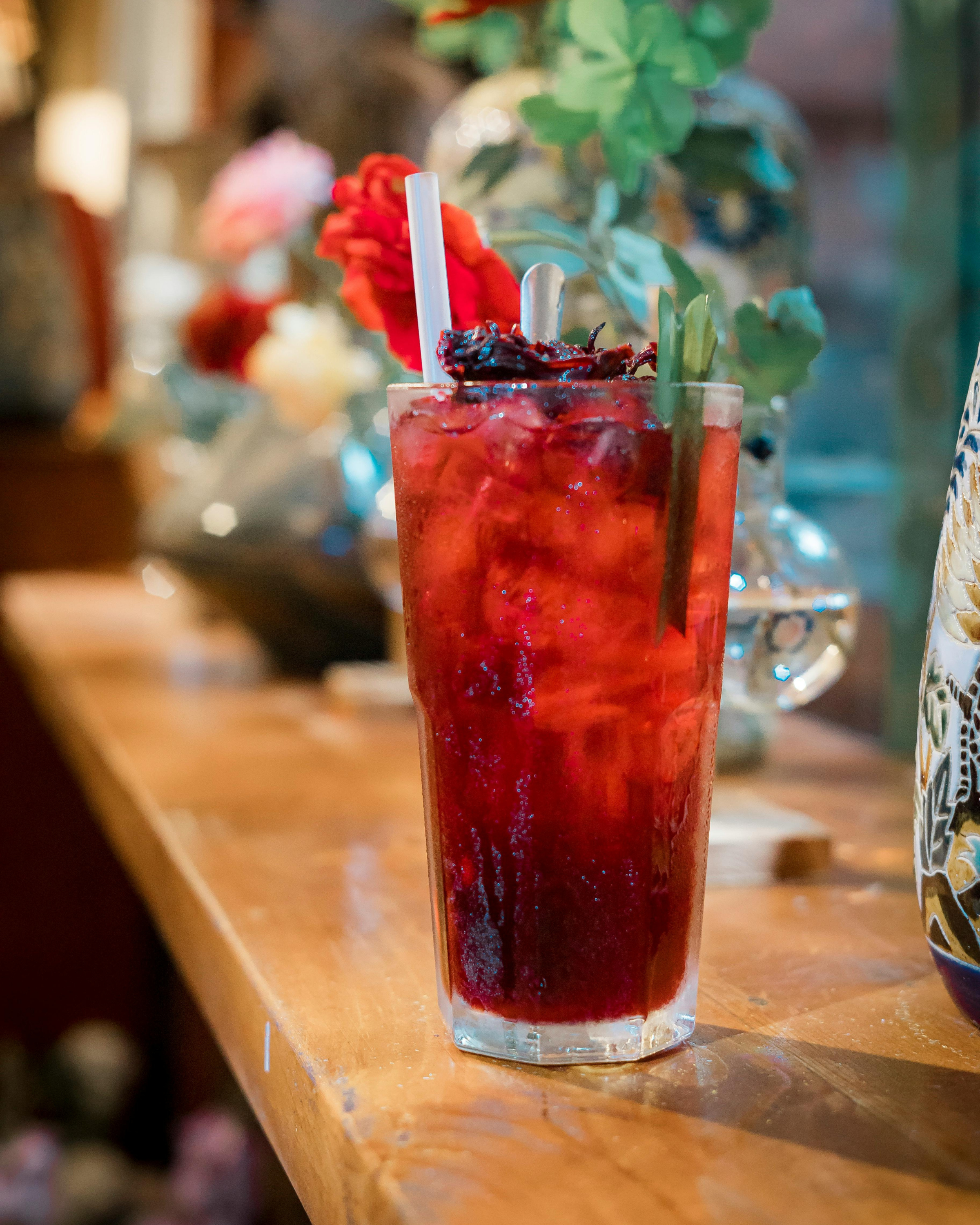 Thé glacé à la fleur d’hibiscus